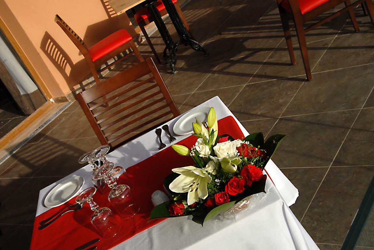 Oasis Palm Hotel Гуелмим Екстериор снимка